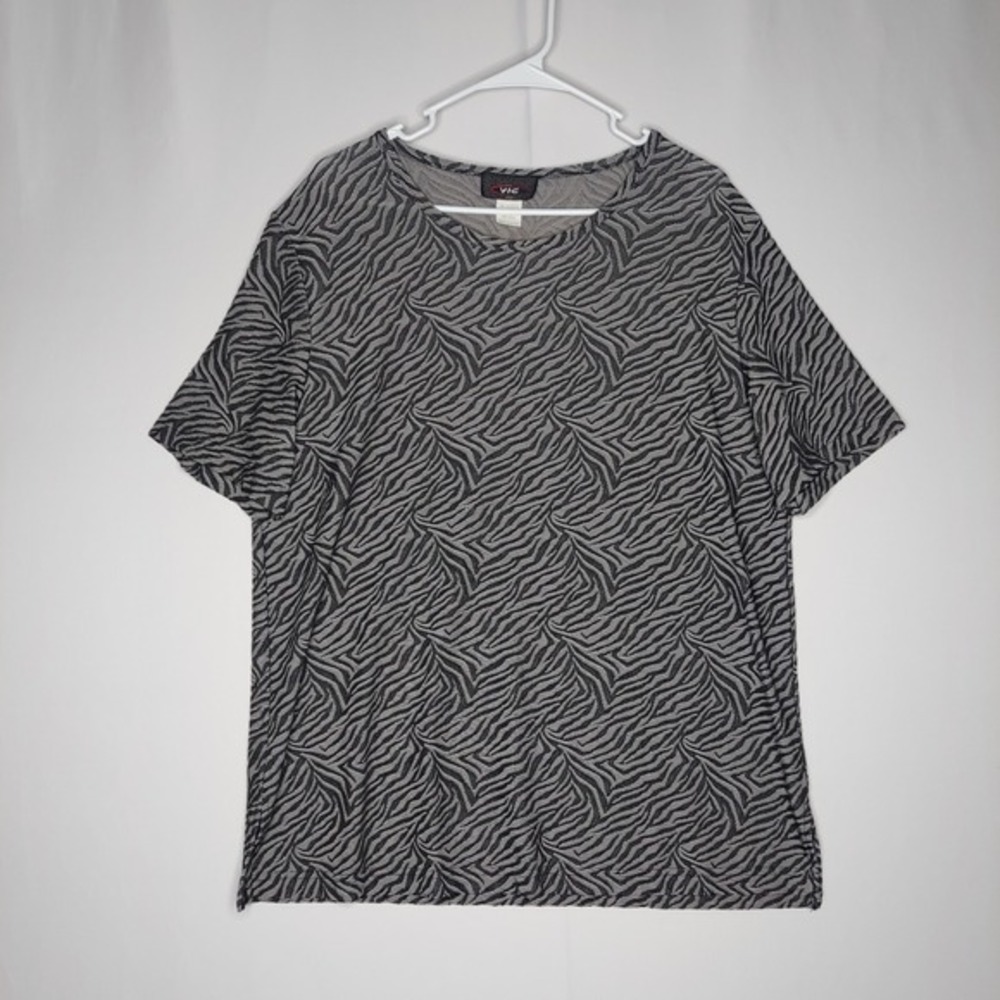 VIC Vintage‎ Top Women 1X Gray Textured Zebra Short Sleeve Stretch Grunge Glam